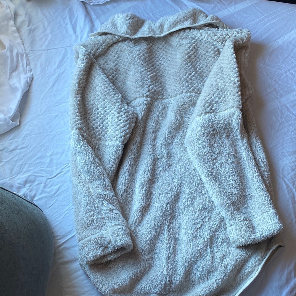 Women’s New Balance Off-White Fleece Jacket size small - Picture 8 of 9